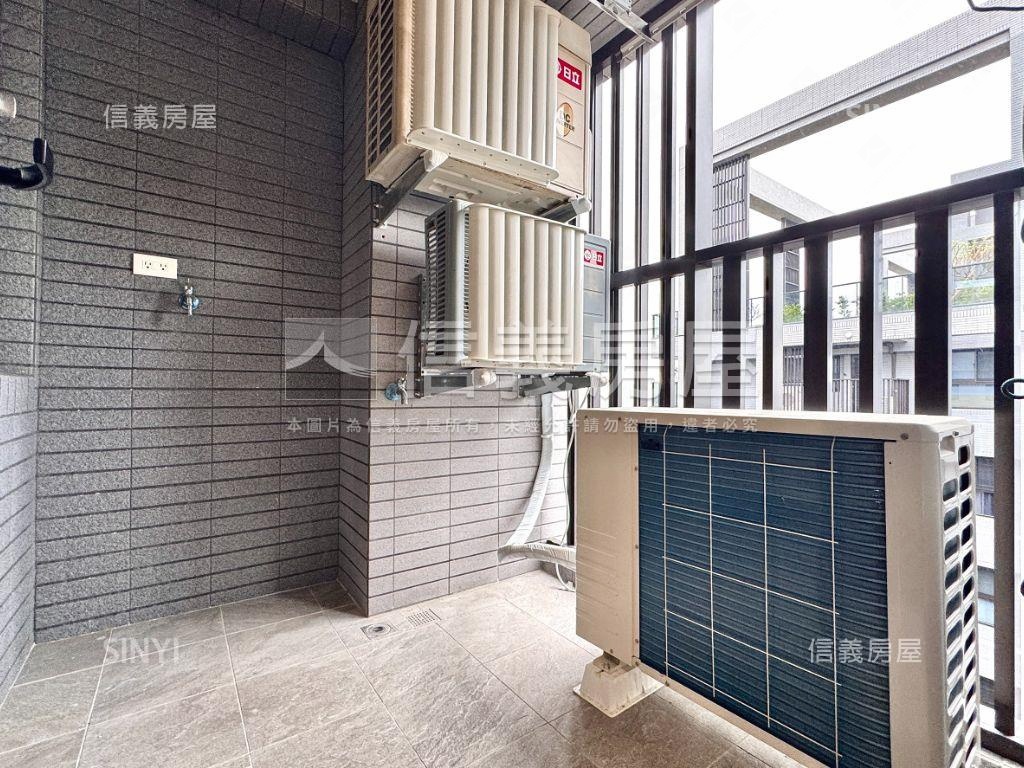 美術白天鵝裝潢兩房平車房屋室內格局與周邊環境