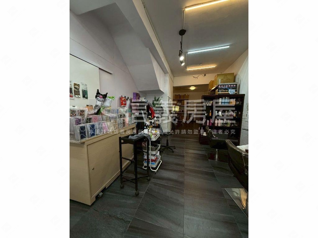近交流道學區美透店房屋室內格局與周邊環境