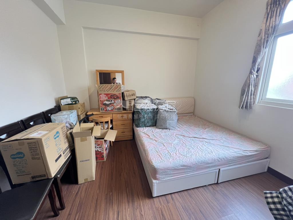 近快官帝景四房美墅房屋室內格局與周邊環境