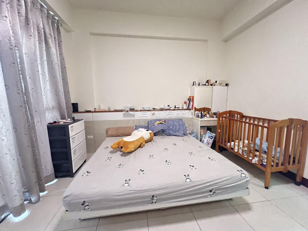 近快官帝景四房美墅房屋室內格局與周邊環境