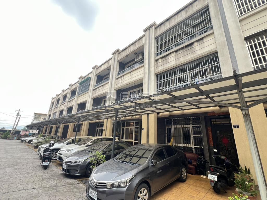 近快官帝景四房美墅房屋室內格局與周邊環境