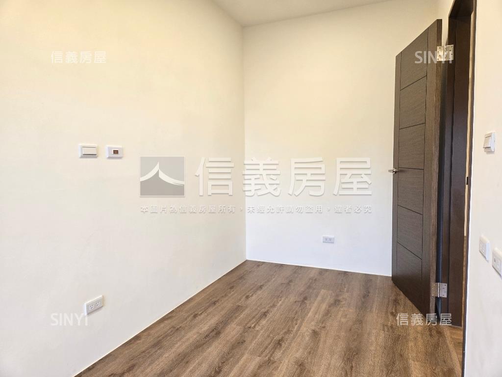 稀有澄岳次頂樓美宅房屋室內格局與周邊環境