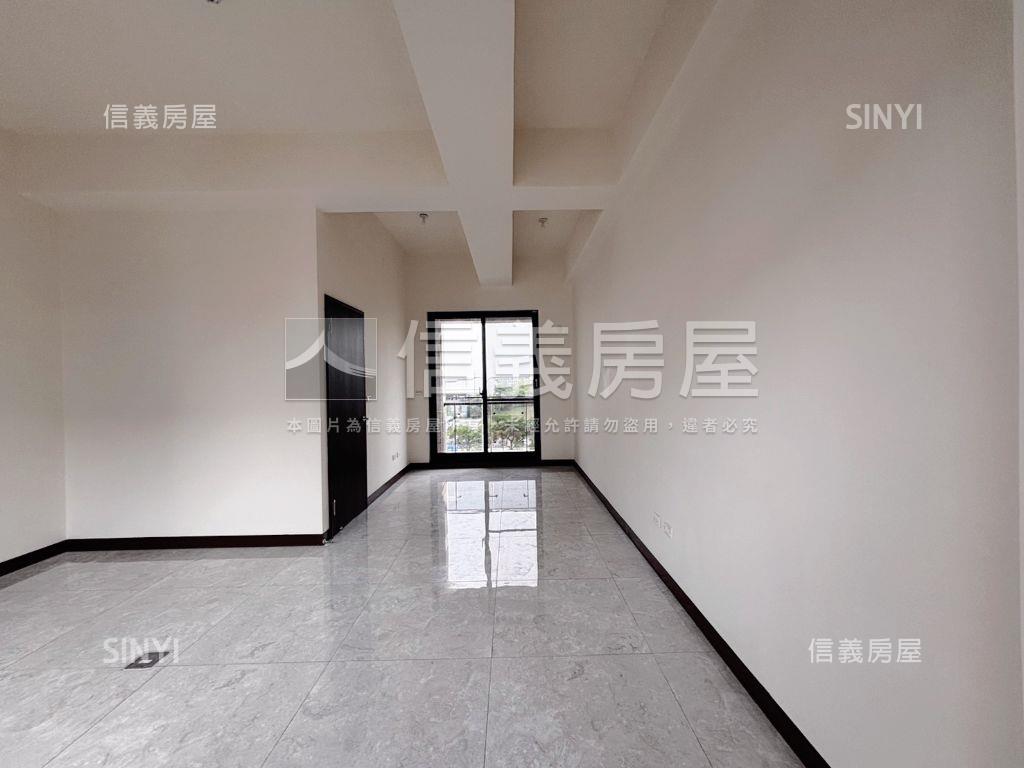 史博館第一排全新雙車墅房屋室內格局與周邊環境