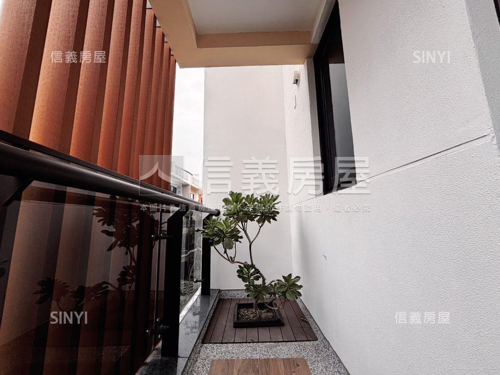 史博館第一排全新雙車墅房屋室內格局與周邊環境