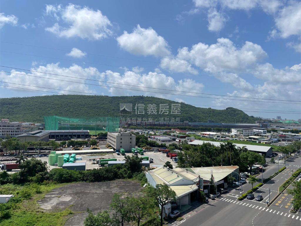 Ｍ＋輕奢三房車位房屋室內格局與周邊環境