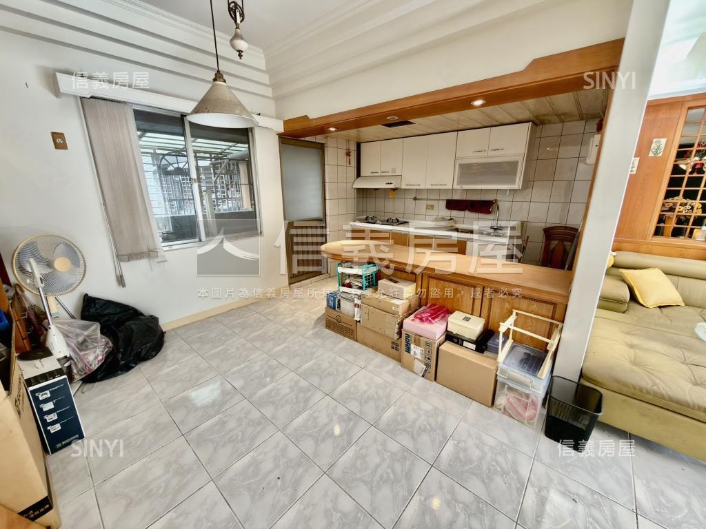 方正４房●綠野鴻福美麗宅房屋室內格局與周邊環境