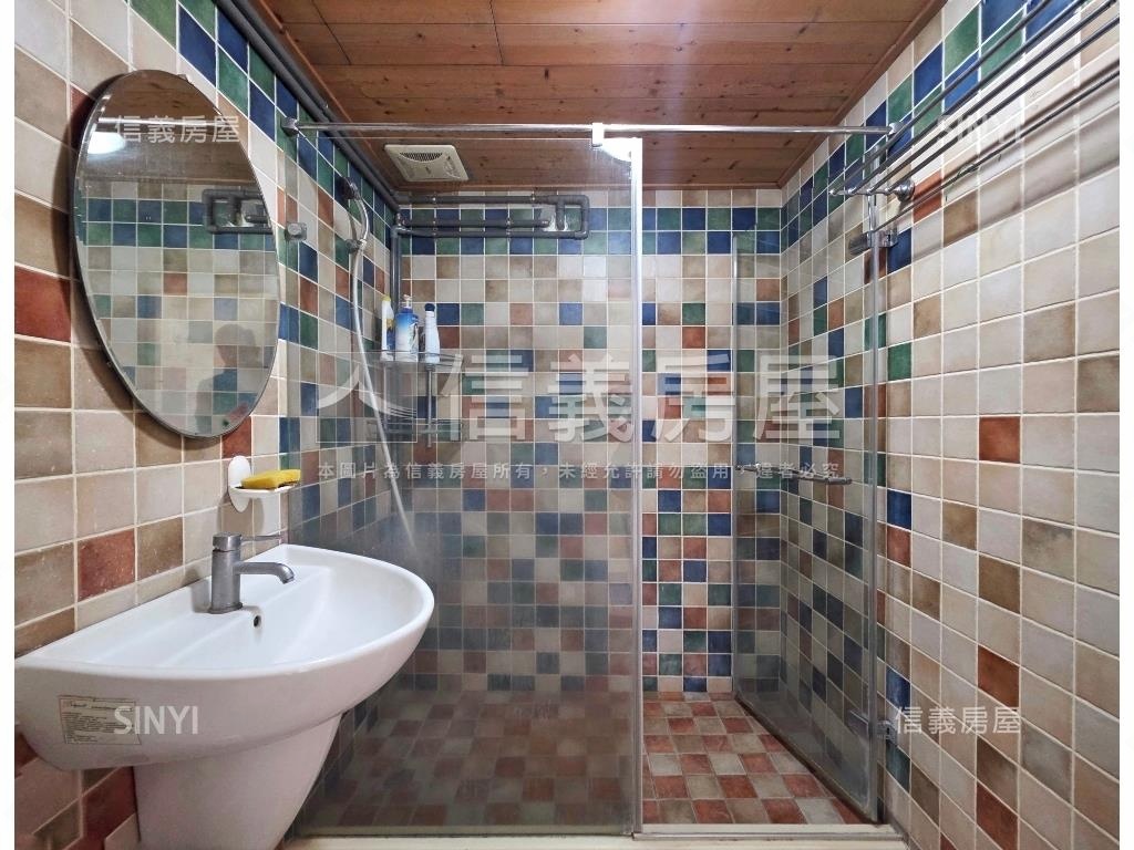 近竹中站次頂美三房附車位房屋室內格局與周邊環境