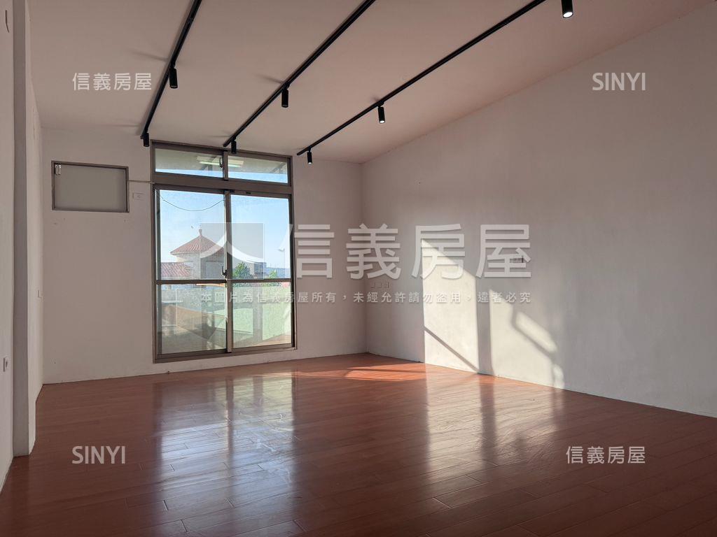 鬧中取靜！南屯漂亮透天房屋室內格局與周邊環境