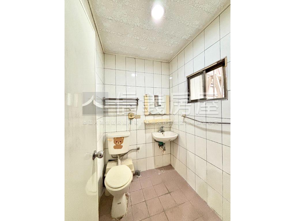 鬧中取靜！南屯漂亮透天房屋室內格局與周邊環境