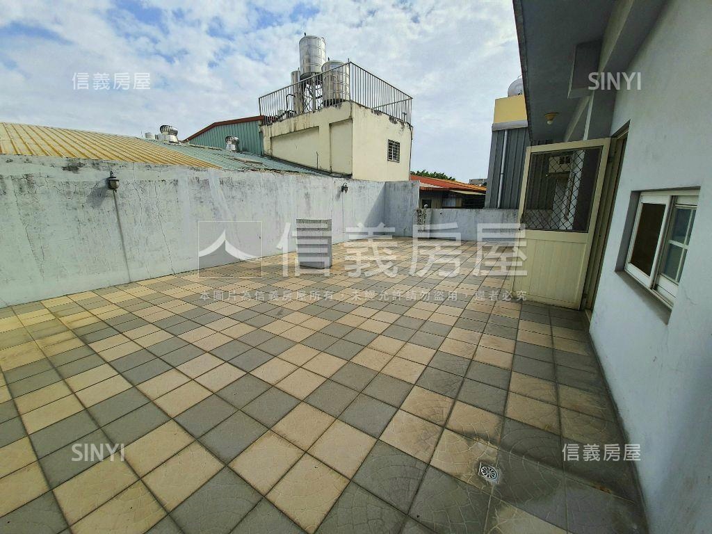 旱溪東路臨路大面寬美店透房屋室內格局與周邊環境