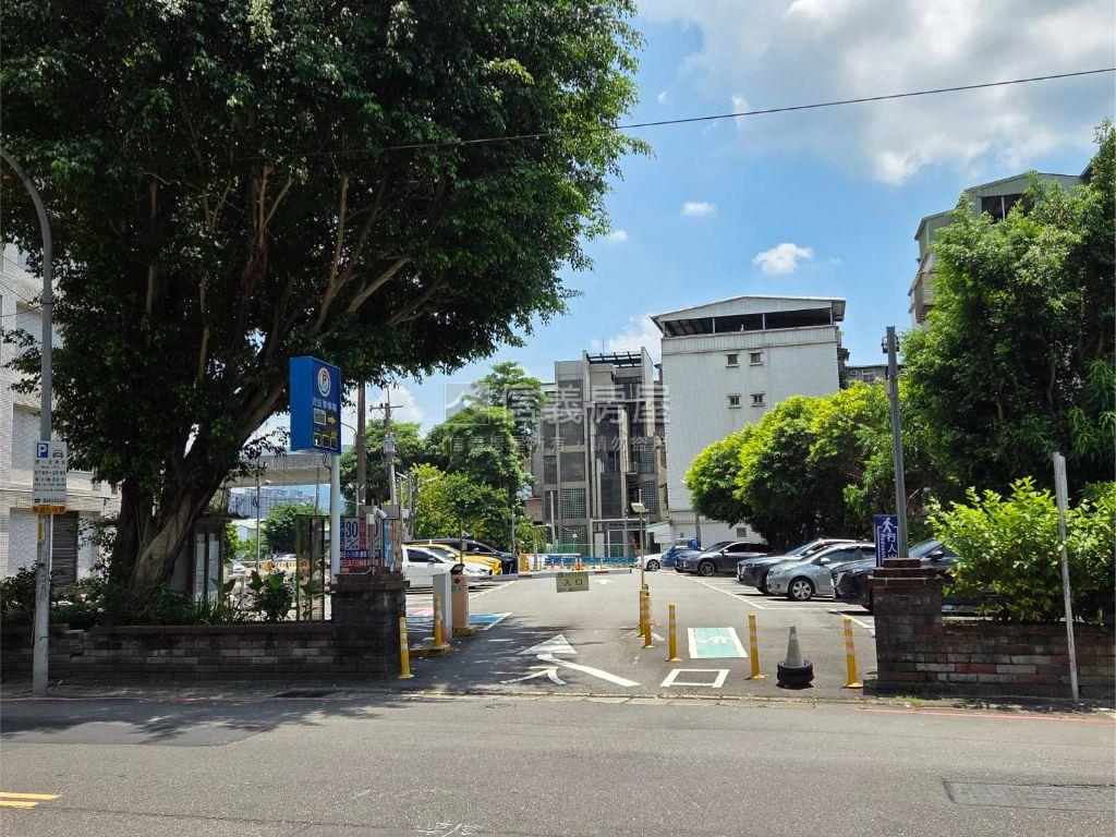 大陸工程山水畫樓三房房屋室內格局與周邊環境