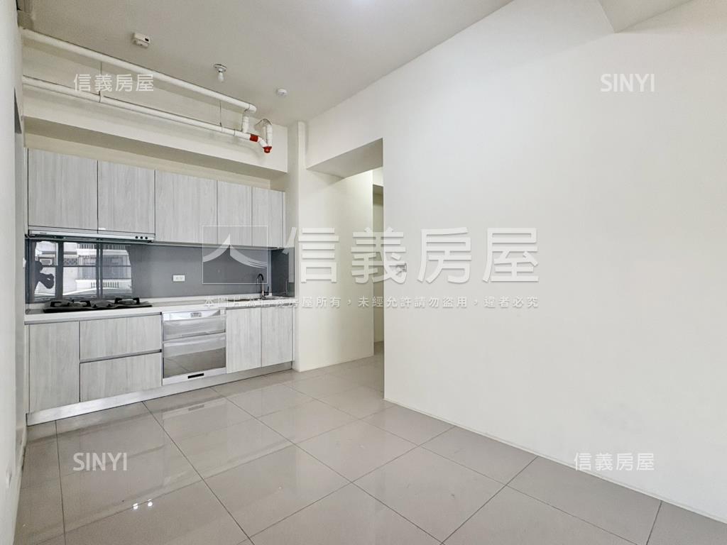 春福年年寬廣露臺三房平車房屋室內格局與周邊環境