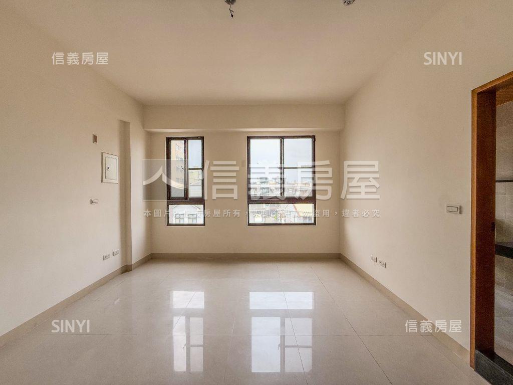 仁雄商圈電梯美透房屋室內格局與周邊環境