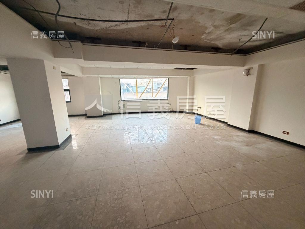 中和稀有獨棟透天店辦房屋室內格局與周邊環境