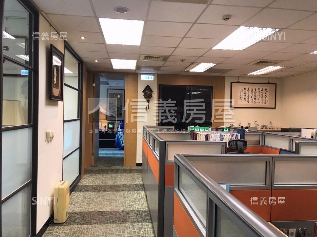 米蘭稀有整層內科辦公廠房房屋室內格局與周邊環境