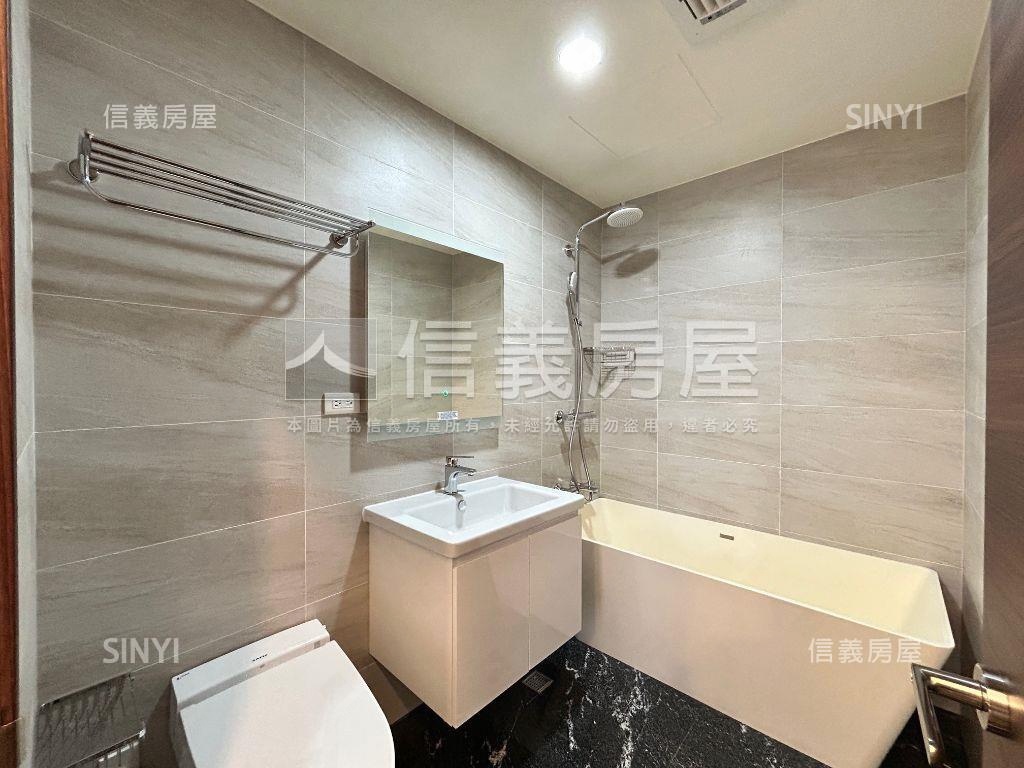 樹山丘典雅三房附車位房屋室內格局與周邊環境
