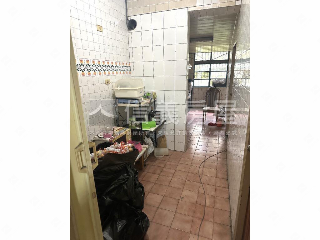 康泰社區２樓大空間房屋室內格局與周邊環境