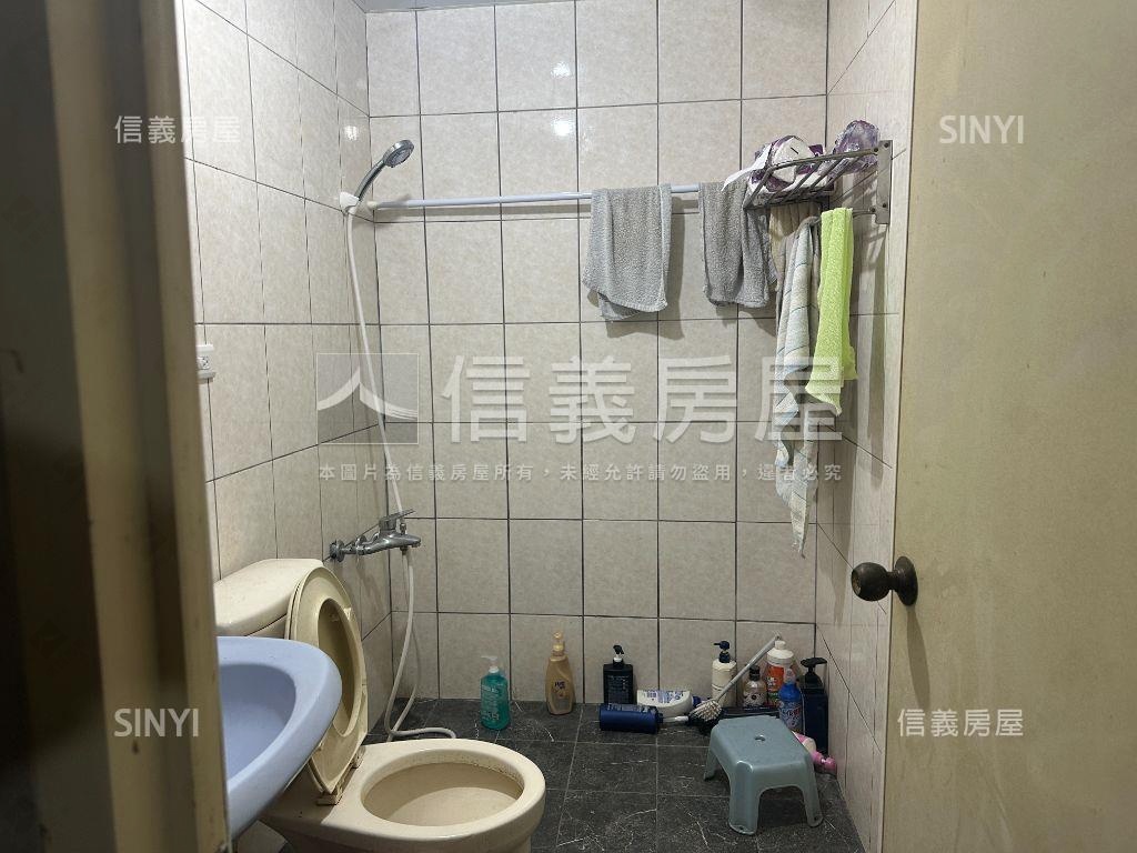 康泰社區２樓大空間房屋室內格局與周邊環境