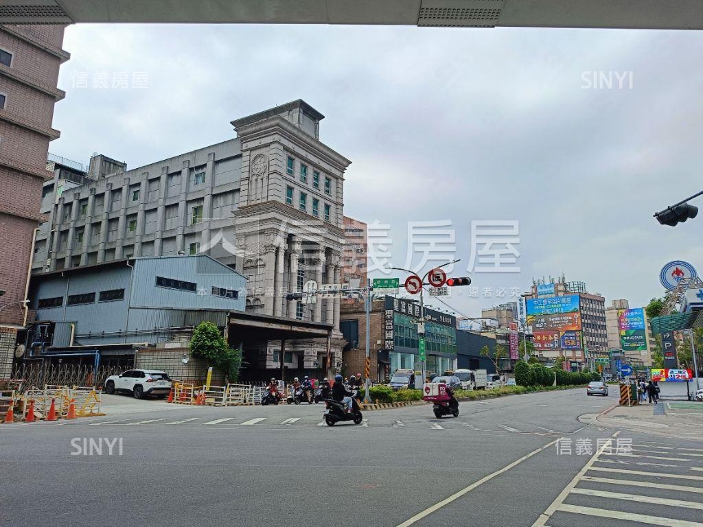 中和捷運站旁乙工店面房屋室內格局與周邊環境