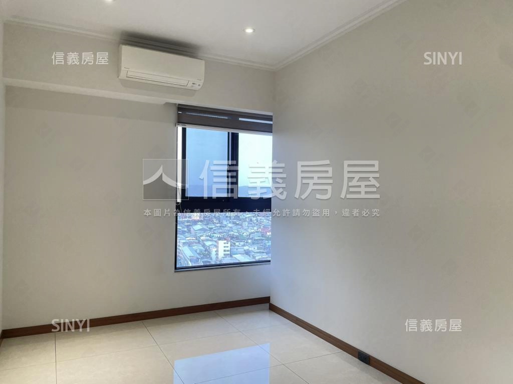 築城麗富高樓方正美四房房屋室內格局與周邊環境