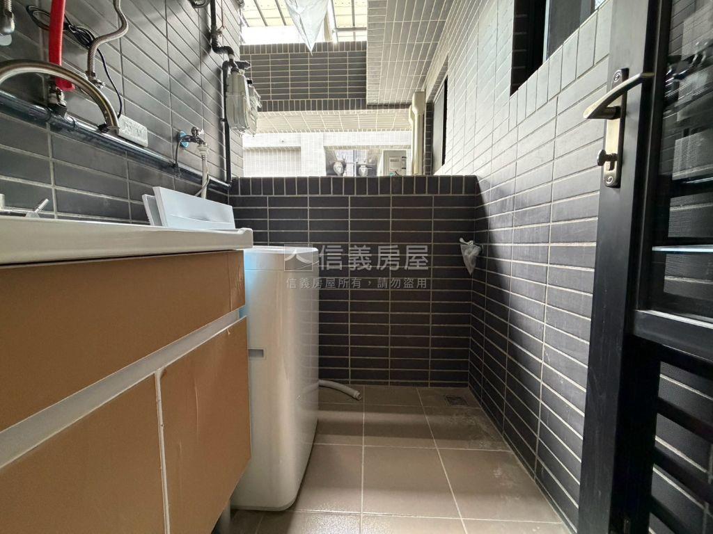 春福天駅｜面公園兩房平車房屋室內格局與周邊環境