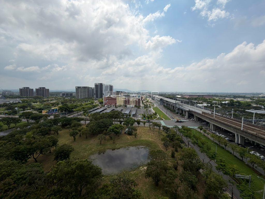 春福天駅｜面公園兩房平車房屋室內格局與周邊環境