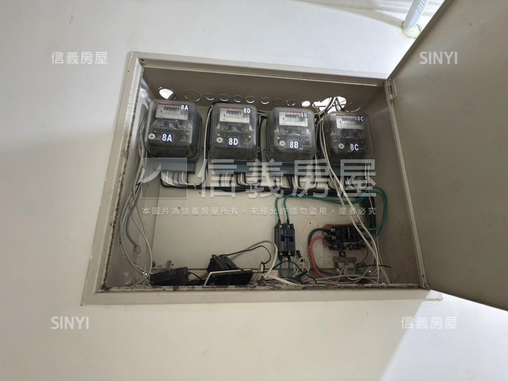誠售近捷運電梯九套收租寶房屋室內格局與周邊環境