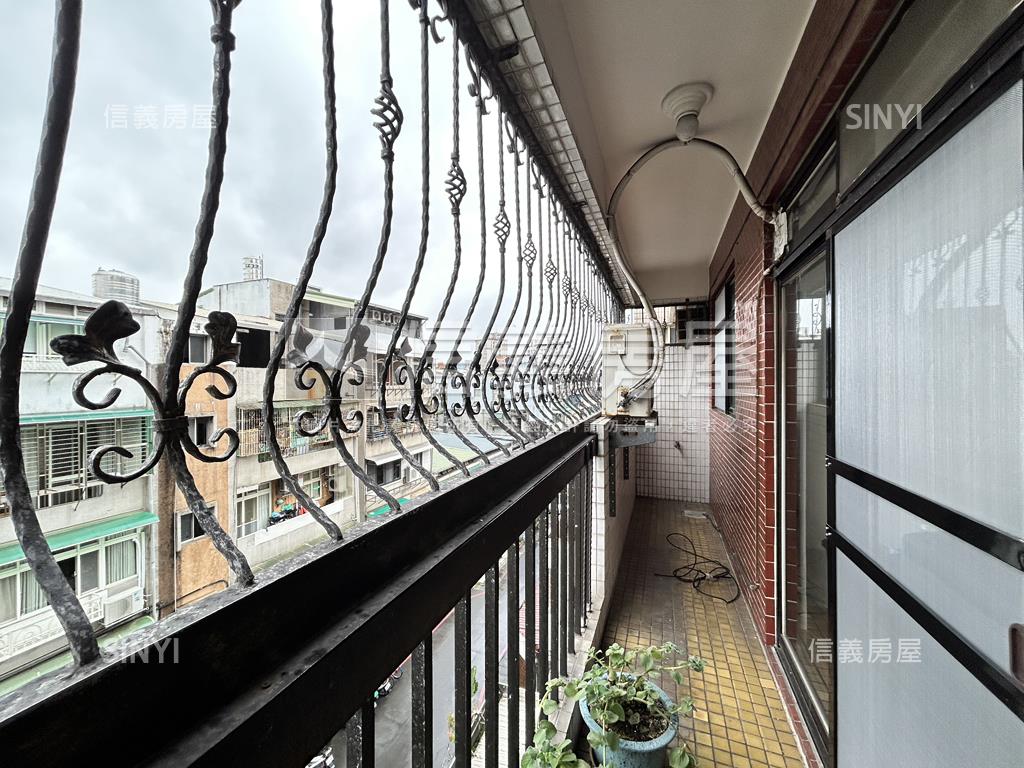 忠孝永春捷運電梯四房房屋室內格局與周邊環境