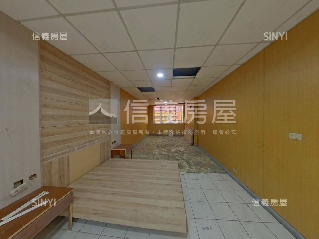 大寮正路熱鬧低總透店房屋室內格局與周邊環境