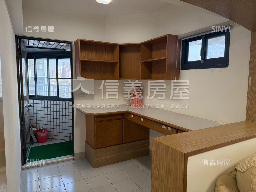 港灣海景三房平車房屋室內格局與周邊環境