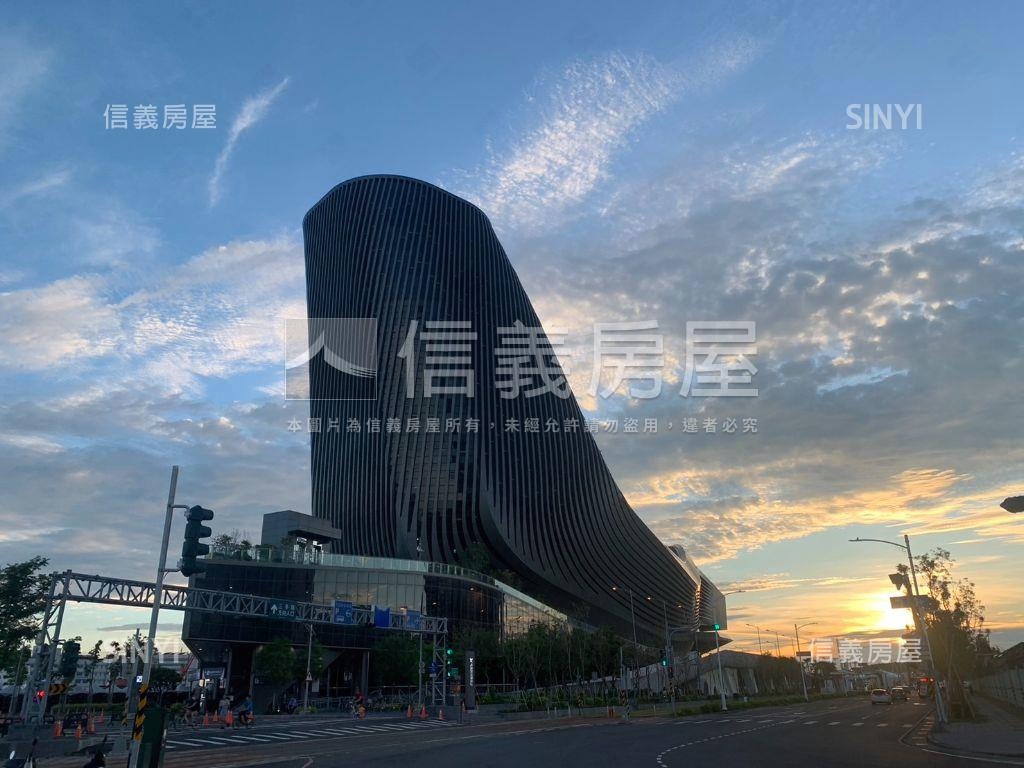 港灣海景三房平車房屋室內格局與周邊環境