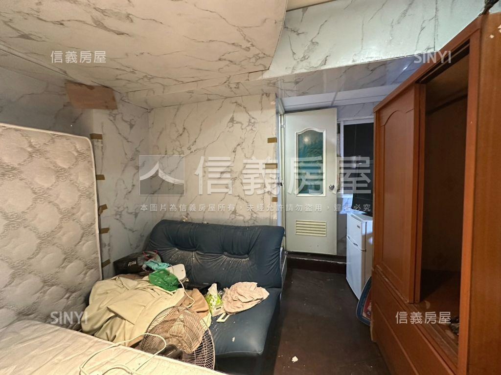 鑽石大樓收租宅房屋室內格局與周邊環境