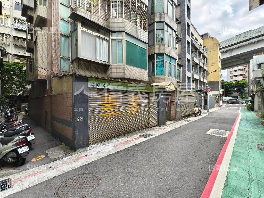特別一樓，不電聯看不懂房屋室內格局與周邊環境