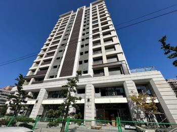 鼎藏學苑挑高店面