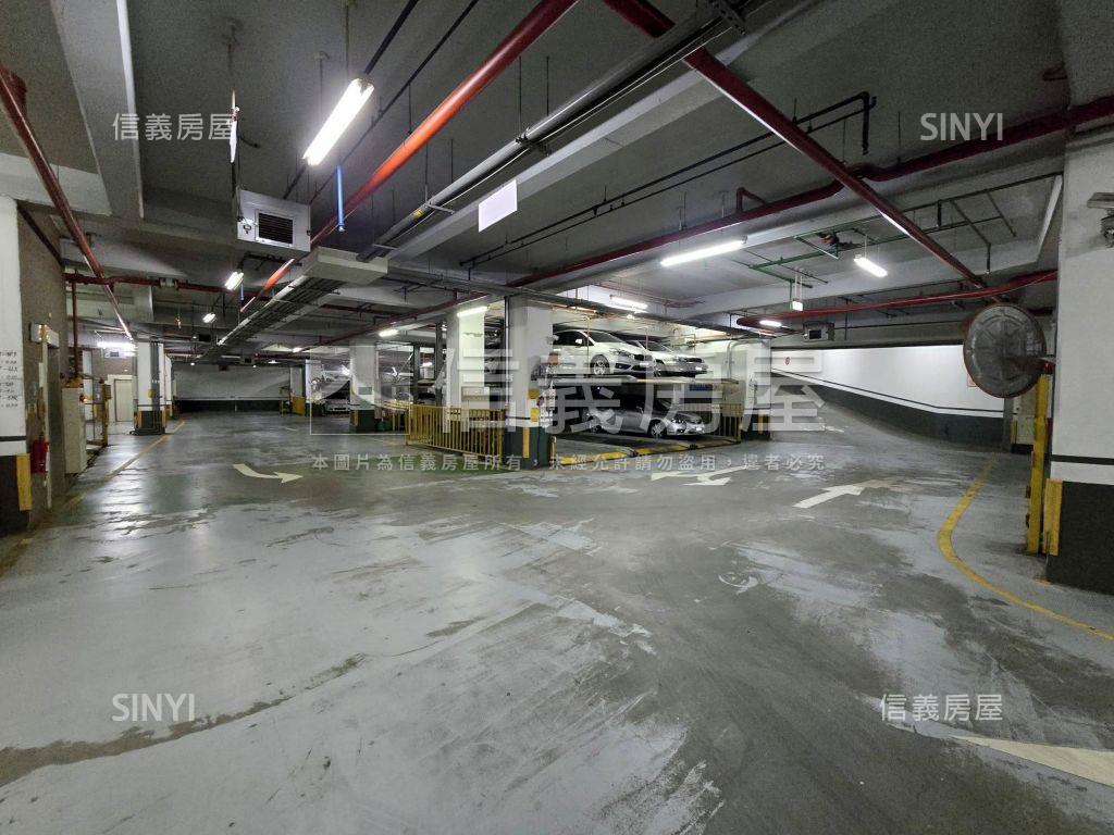 天星花園車位房屋室內格局與周邊環境