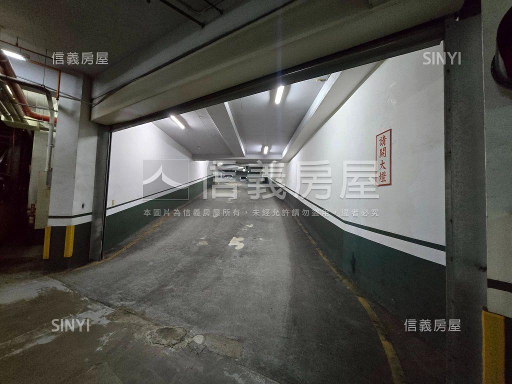 天星花園車位房屋室內格局與周邊環境