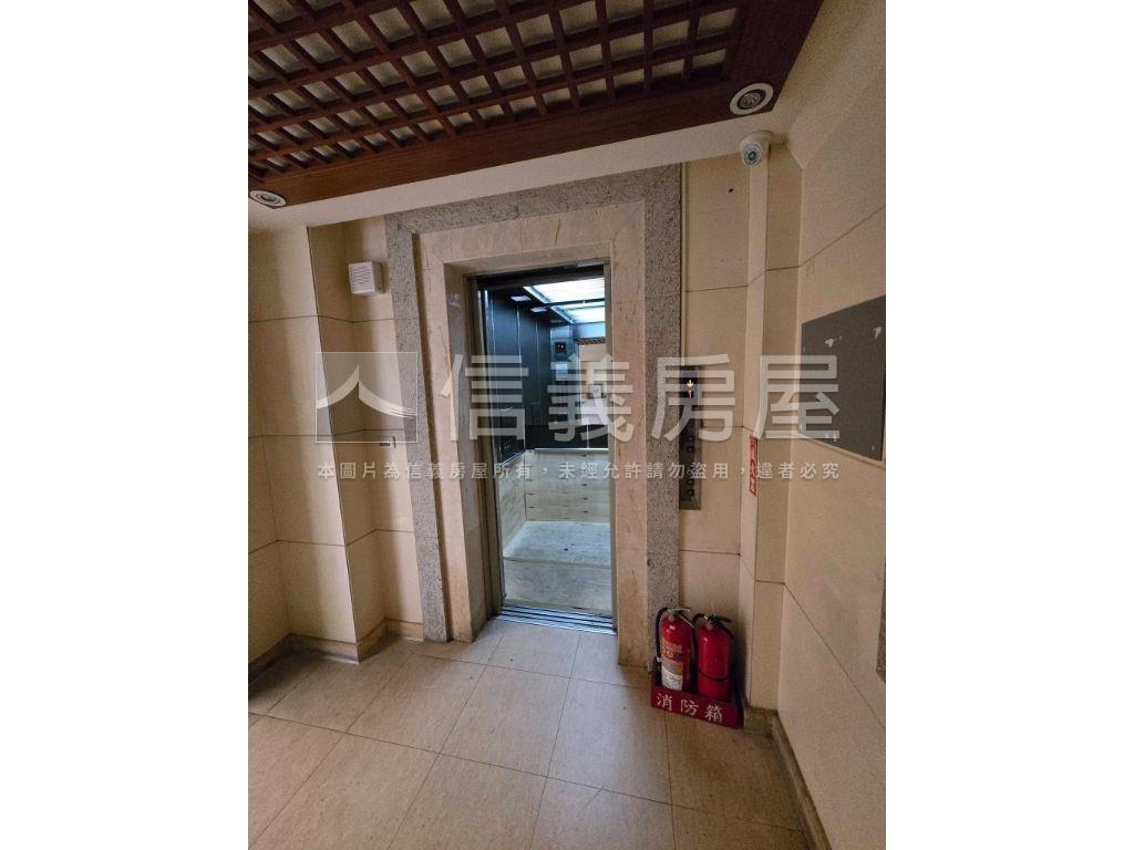 天星花園車位房屋室內格局與周邊環境