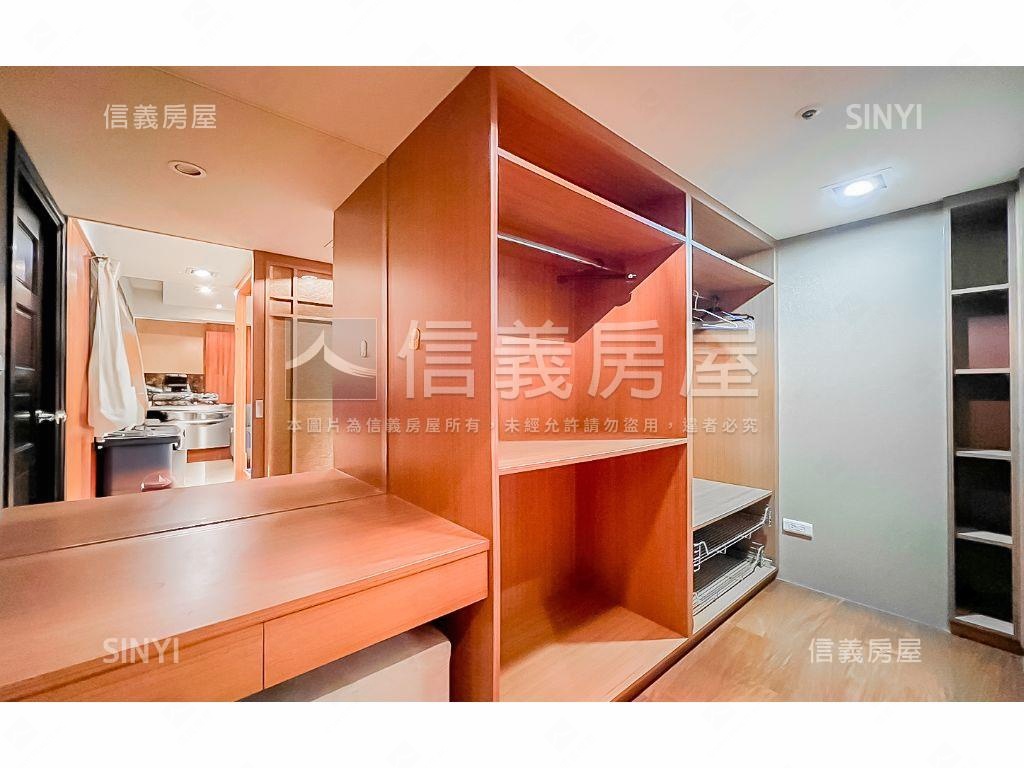 降價！世界之心大一房一廳房屋室內格局與周邊環境