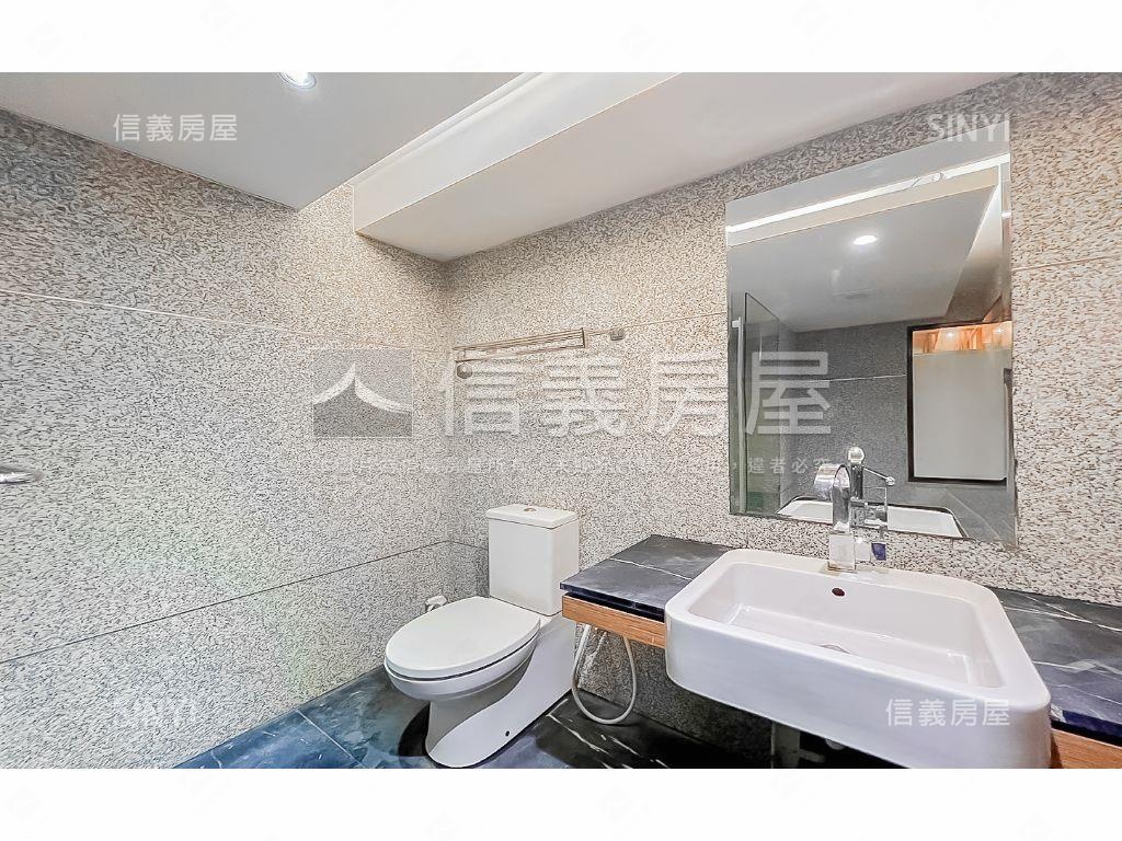 降價！世界之心大一房一廳房屋室內格局與周邊環境
