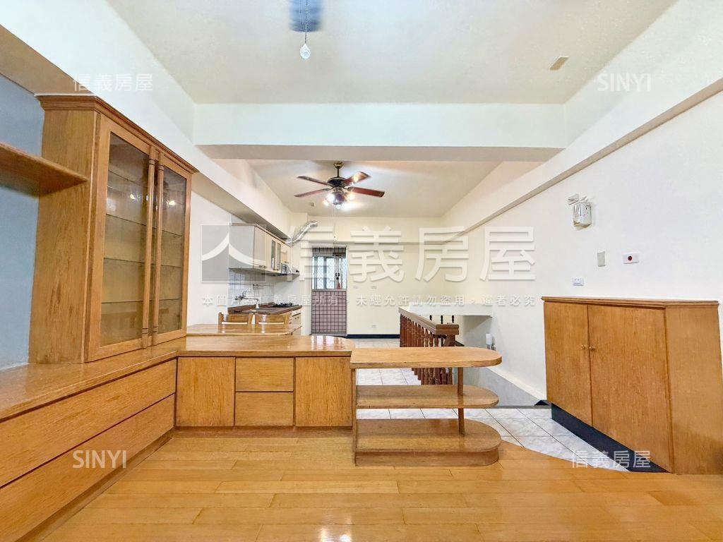 中科近榮總典雅裝潢店面房屋室內格局與周邊環境