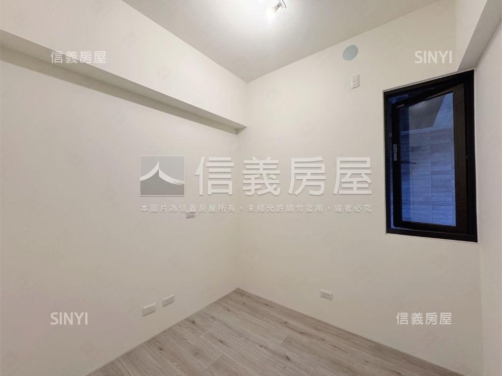 地傑春天朝東北露臺戶房屋室內格局與周邊環境