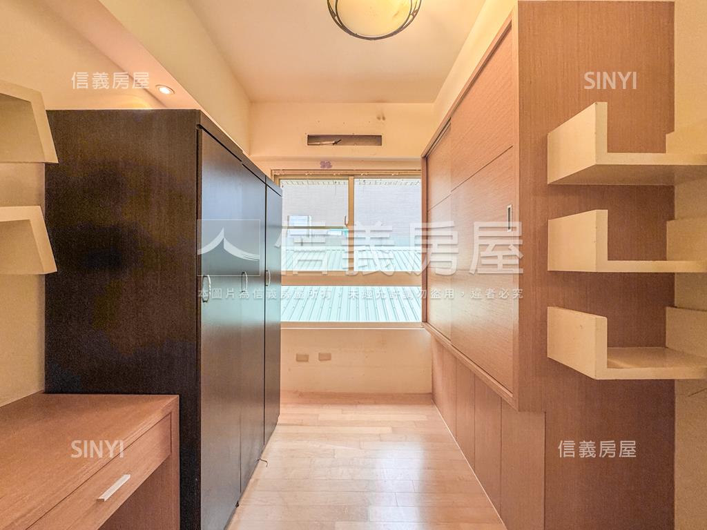 巨蛋必看成家兩房房屋室內格局與周邊環境