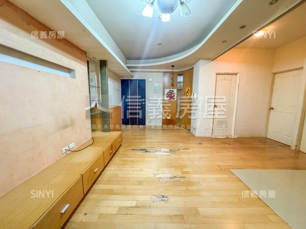 巨蛋必看成家兩房房屋室內格局與周邊環境