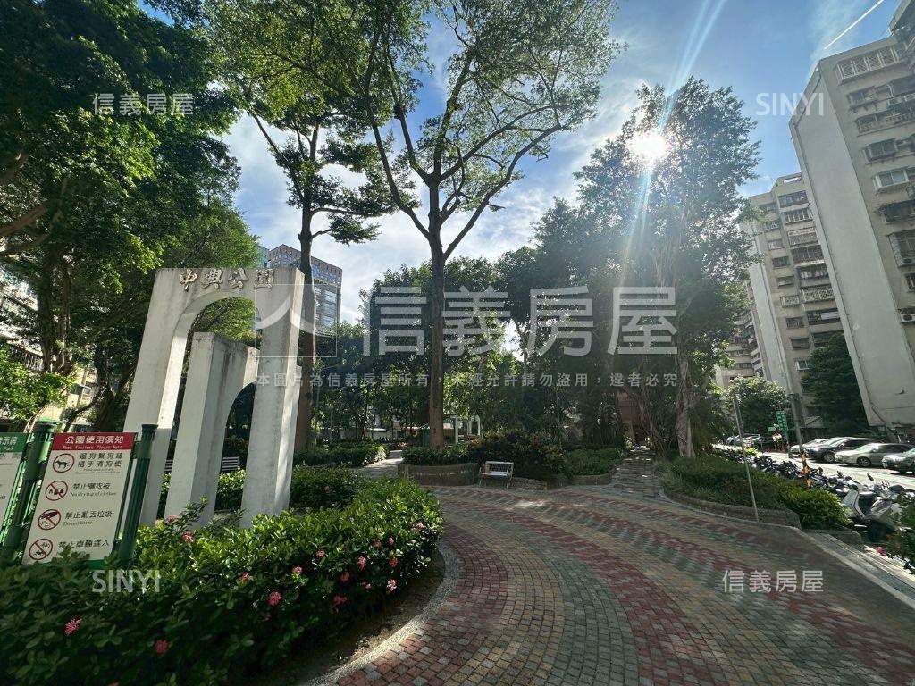 忠駝國宅美三房房屋室內格局與周邊環境