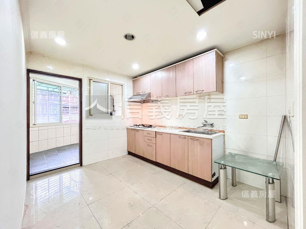 低總價成家大三房房屋室內格局與周邊環境