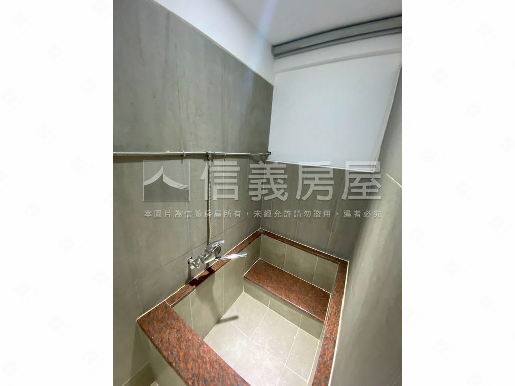 信義安和國泰大戶名邸房屋室內格局與周邊環境