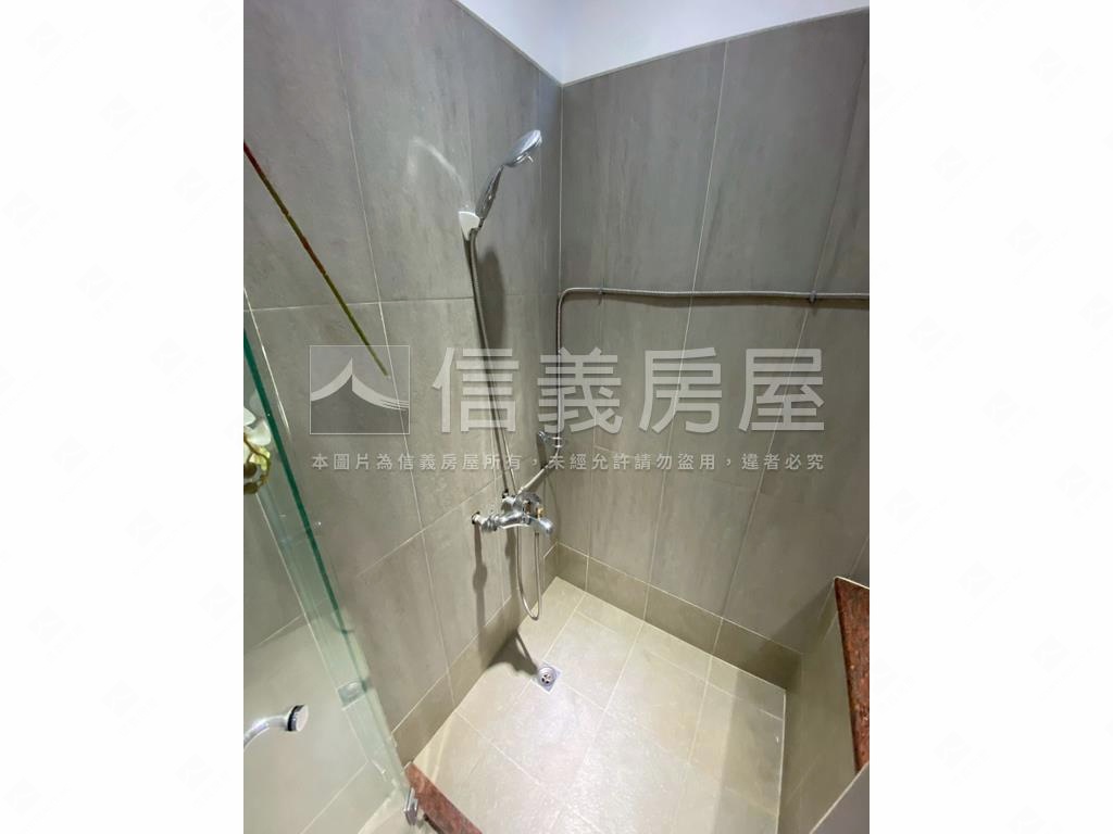 信義安和國泰大戶名邸房屋室內格局與周邊環境