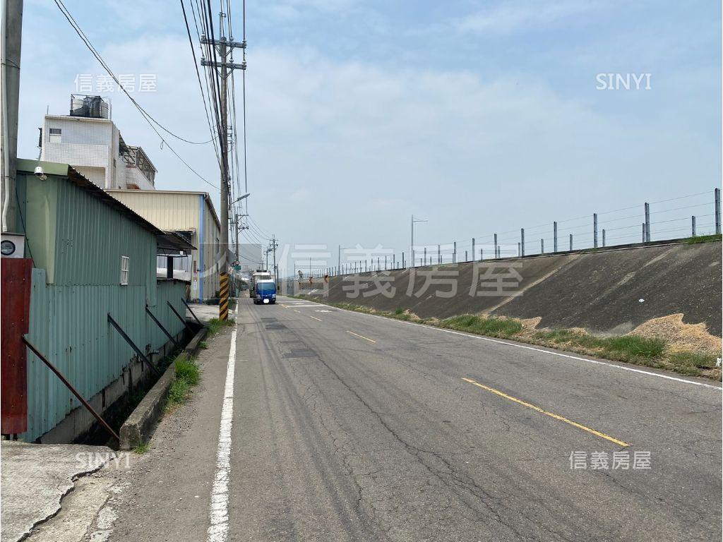 大里軟科旁土地房屋室內格局與周邊環境