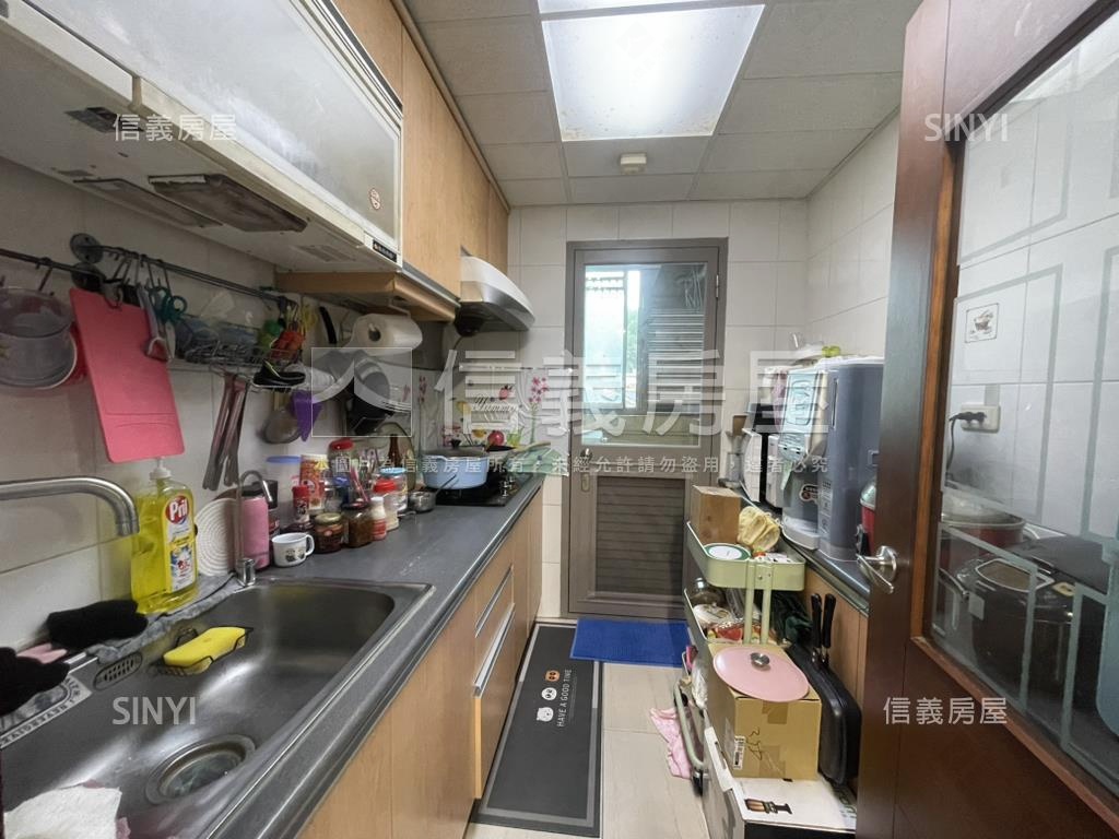 香緹花園大三房有車位房屋室內格局與周邊環境