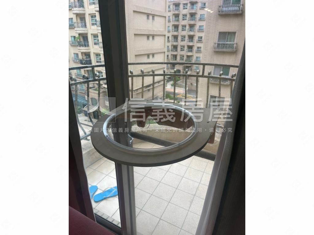 香緹花園大三房有車位房屋室內格局與周邊環境